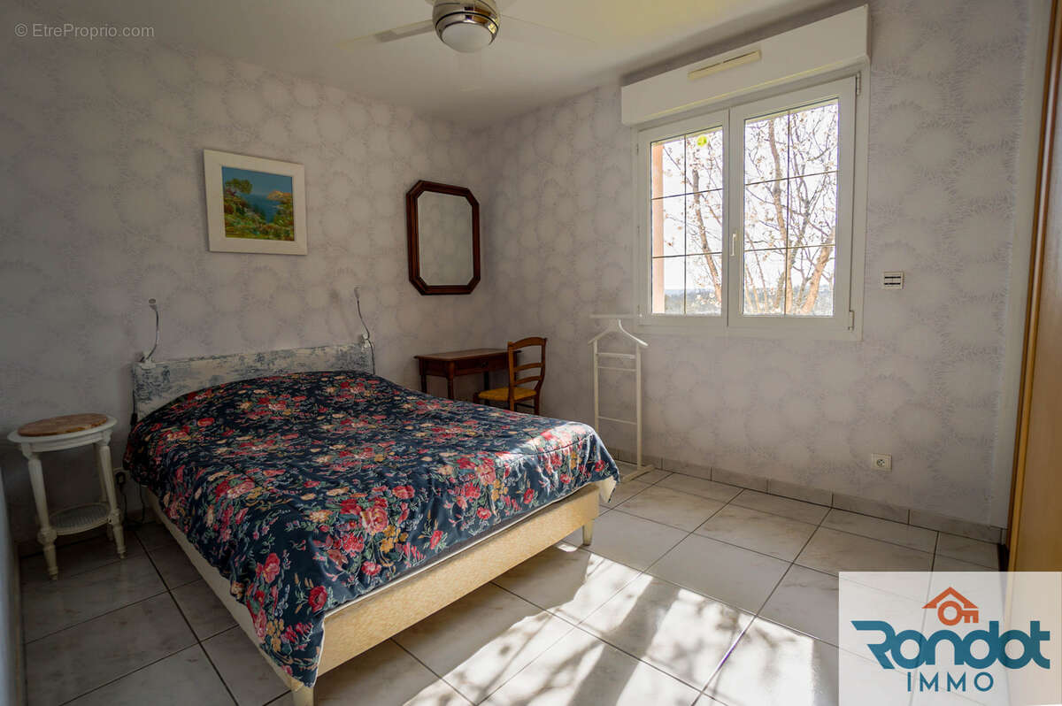 Maison à IS-SUR-TILLE