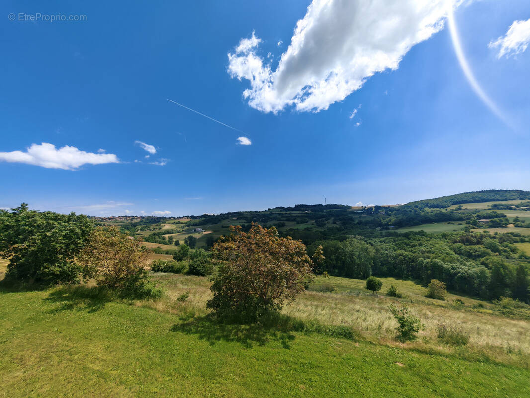 Maison à SAINT-ROMAIN-DE-LERPS