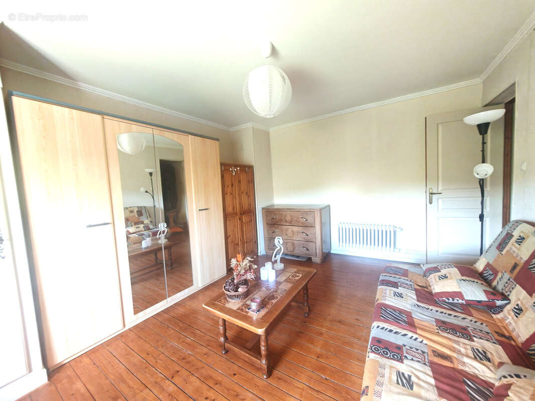 Maison à SAINT-ROMAIN-DE-LERPS