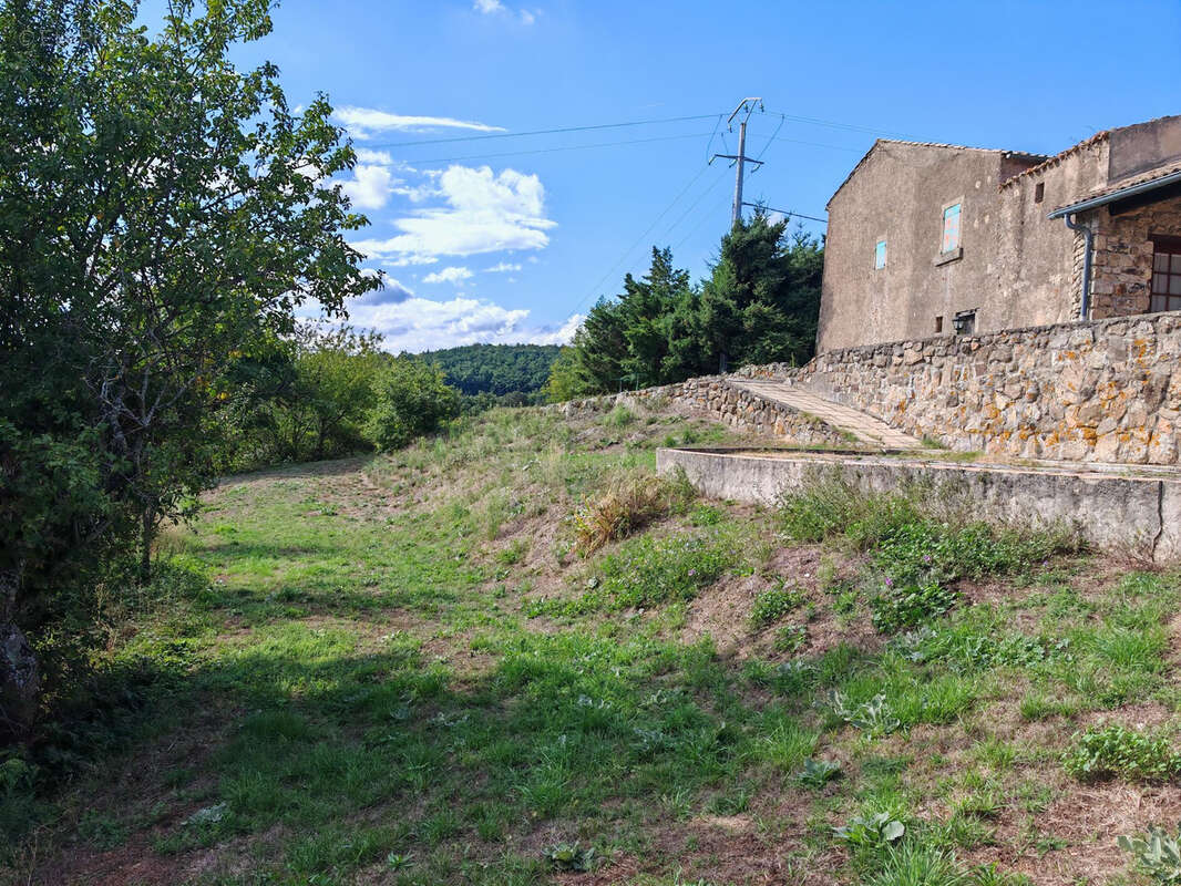 Maison à SAINT-ROMAIN-DE-LERPS