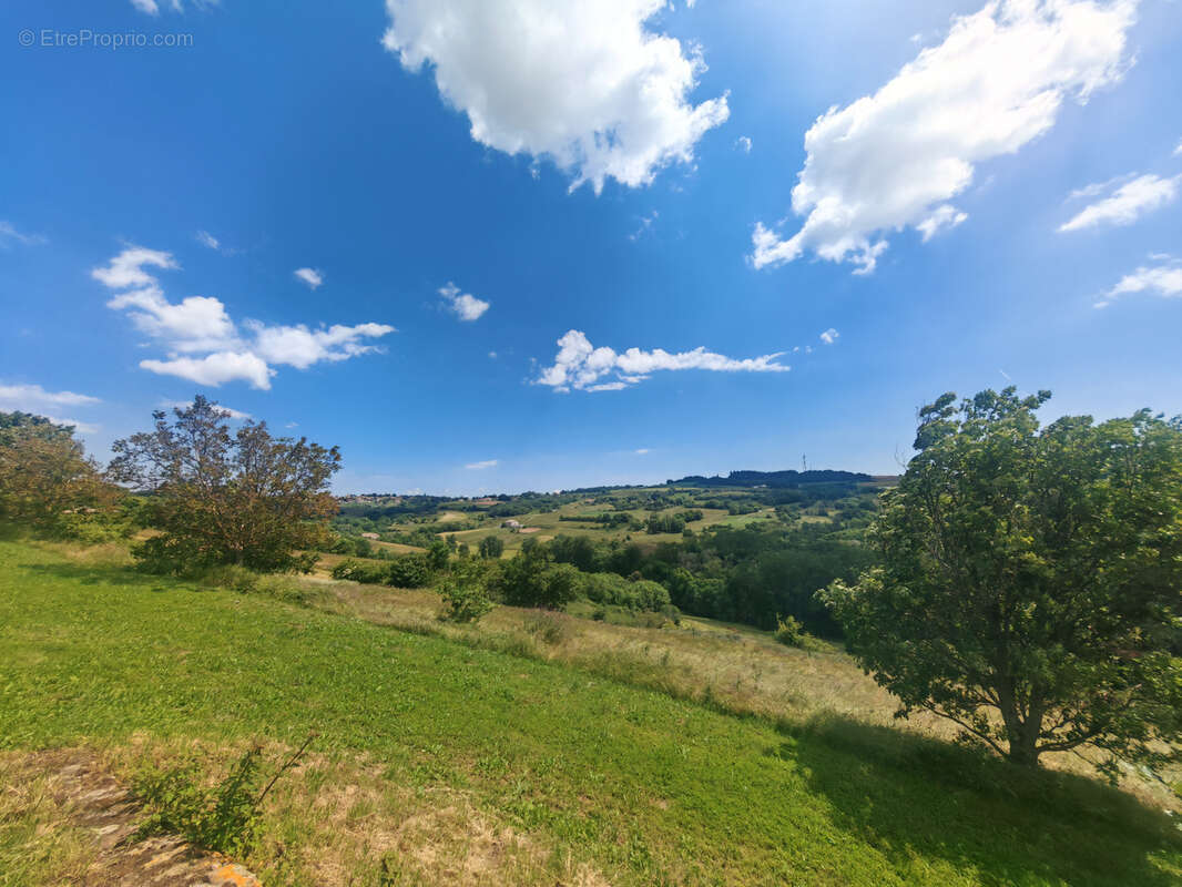 Maison à SAINT-ROMAIN-DE-LERPS