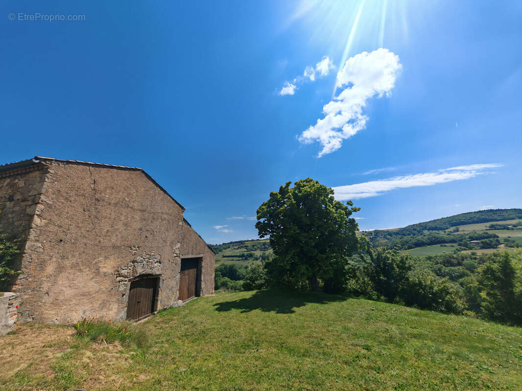 Maison à SAINT-ROMAIN-DE-LERPS