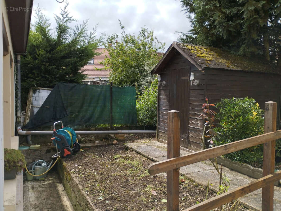 Maison à OUZOUER-LE-MARCHE