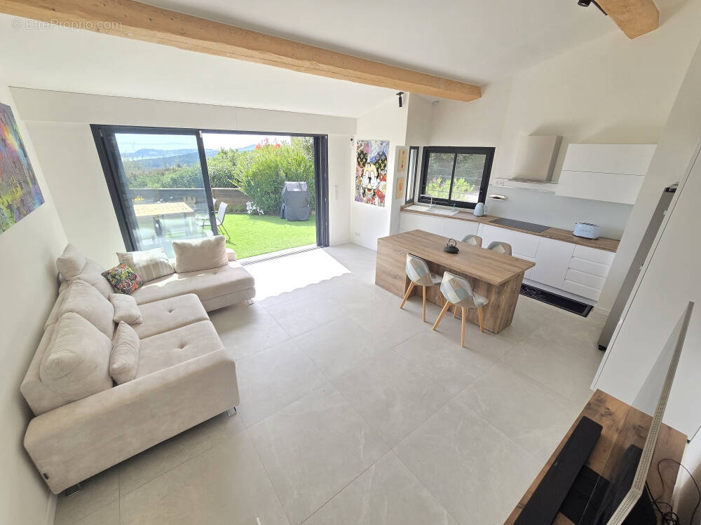 Maison à LA CROIX-VALMER