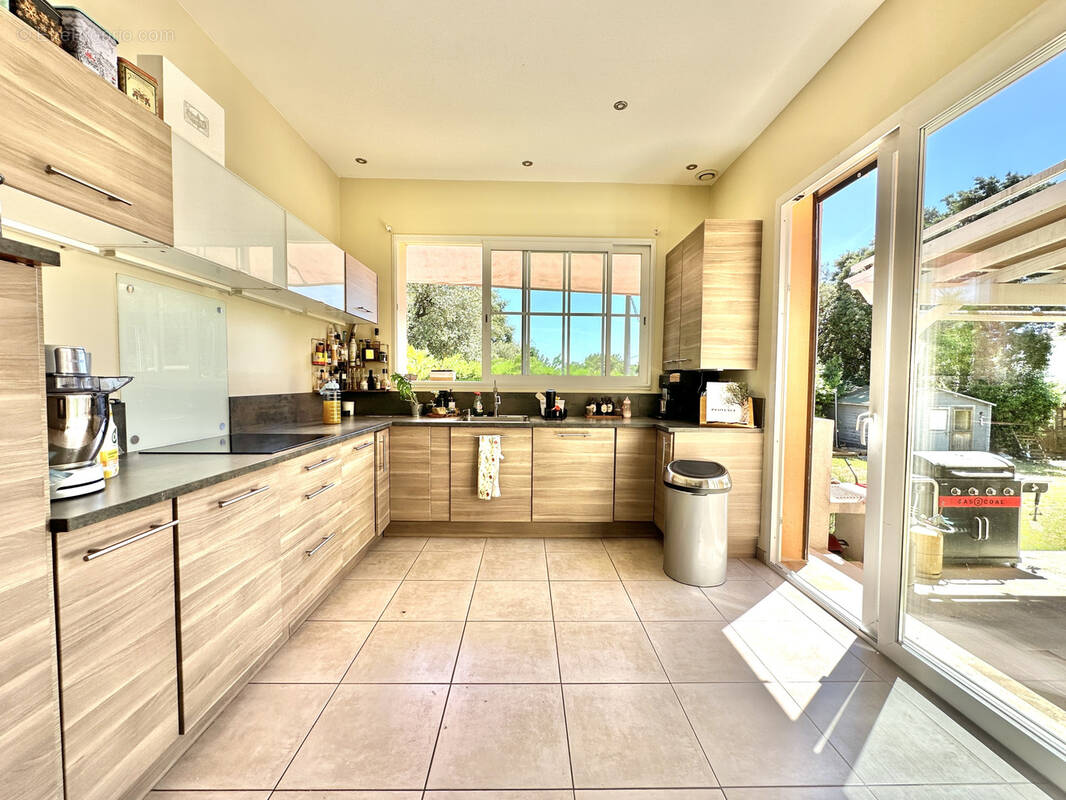 Maison à LA VALETTE-DU-VAR