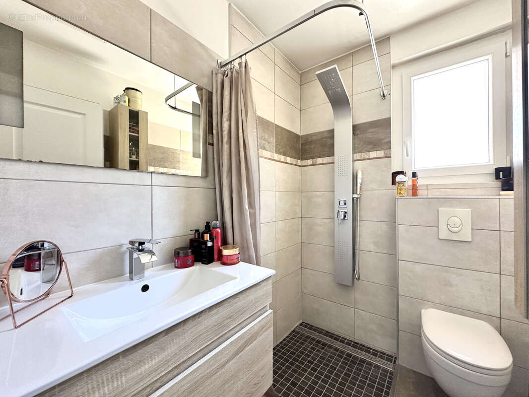 Maison à LA VALETTE-DU-VAR