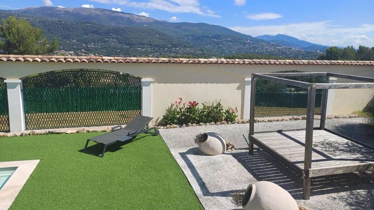 Maison à PEYMEINADE