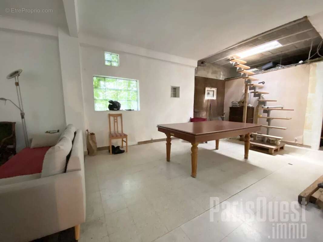 Maison à COURBEVOIE