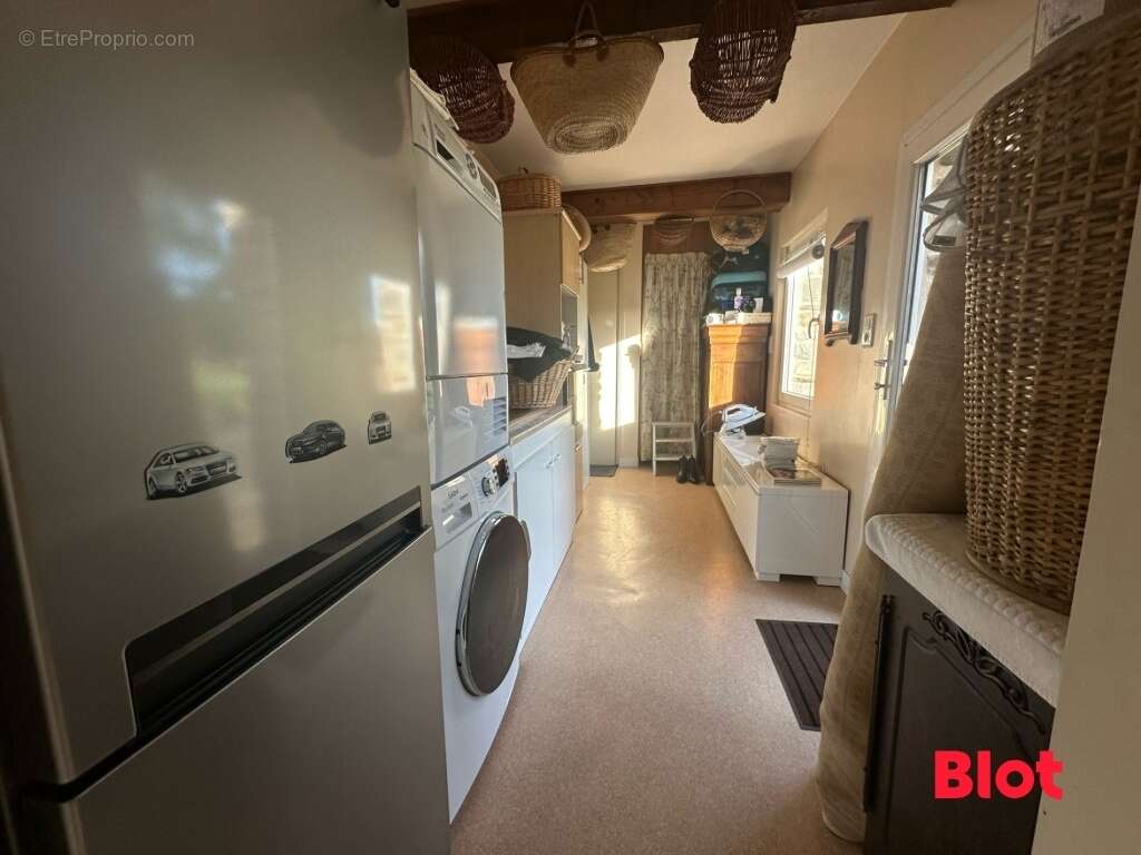 Maison à BOURG-DES-COMPTES