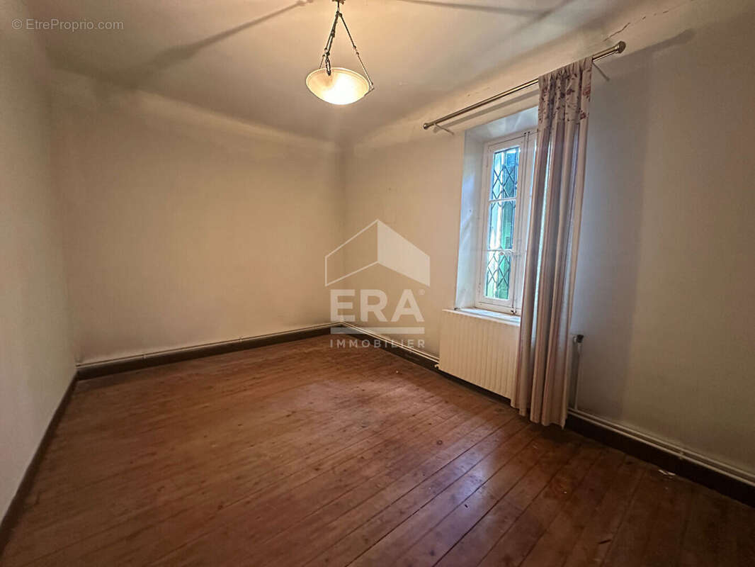 Maison à NANS-LES-PINS