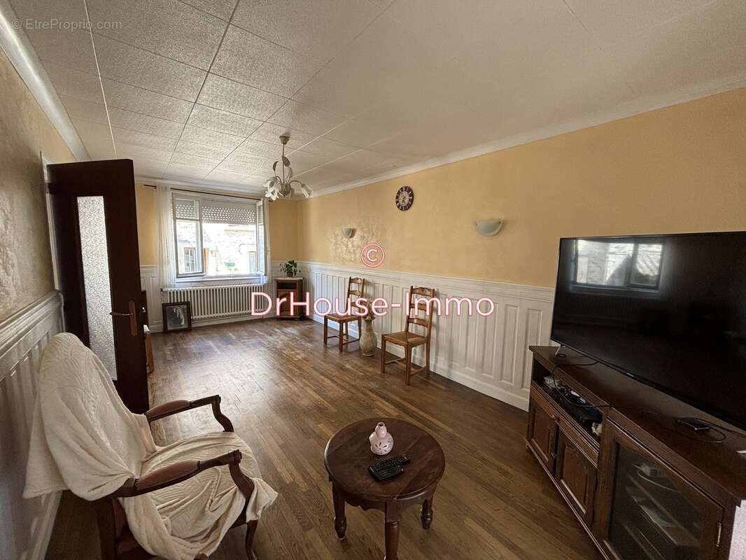 Maison à GAILLON-SUR-MONTCIENT