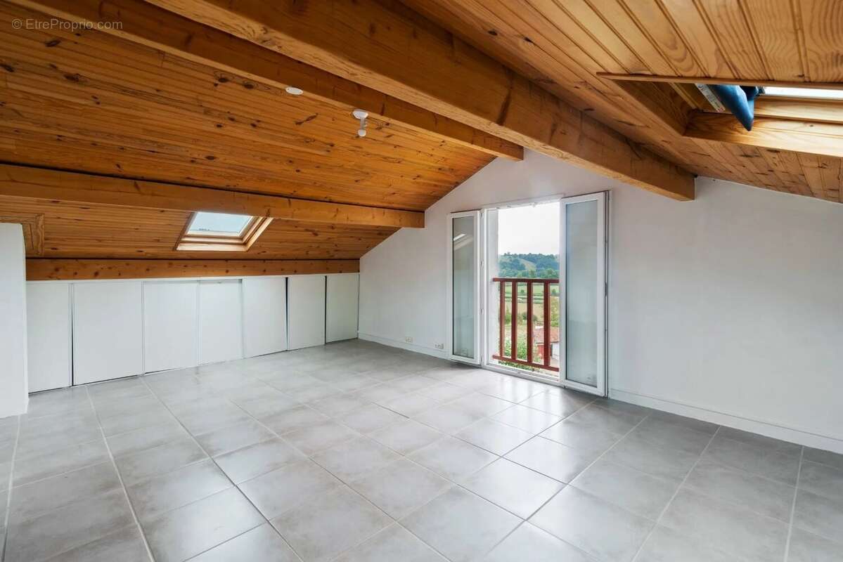 Appartement à SAINT-PEE-SUR-NIVELLE