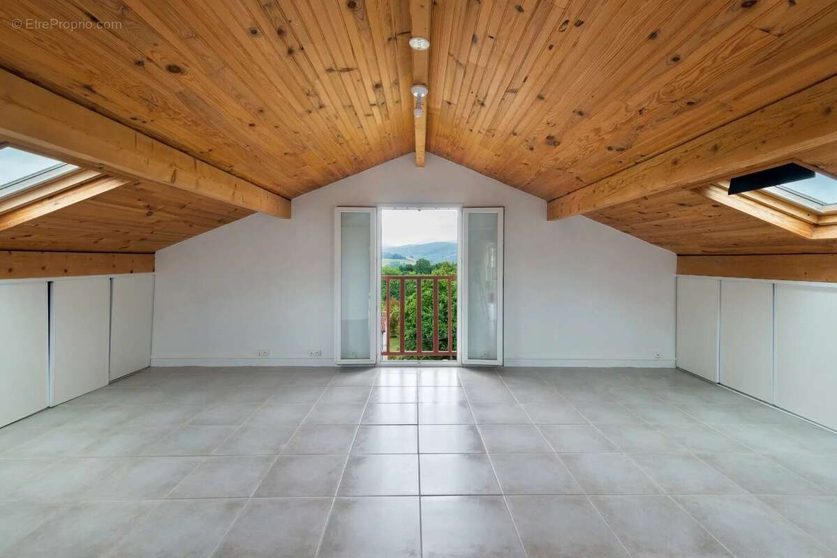 Appartement à SAINT-PEE-SUR-NIVELLE