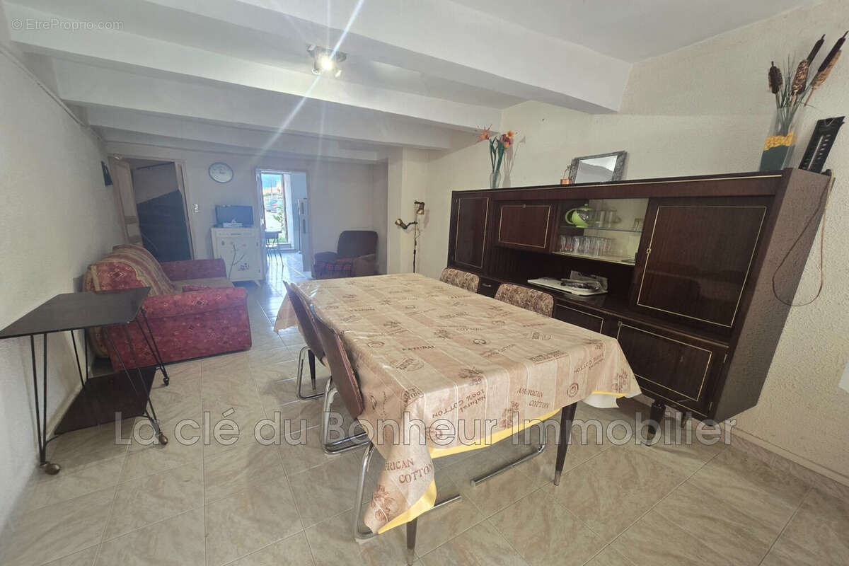 Maison à PUIMOISSON