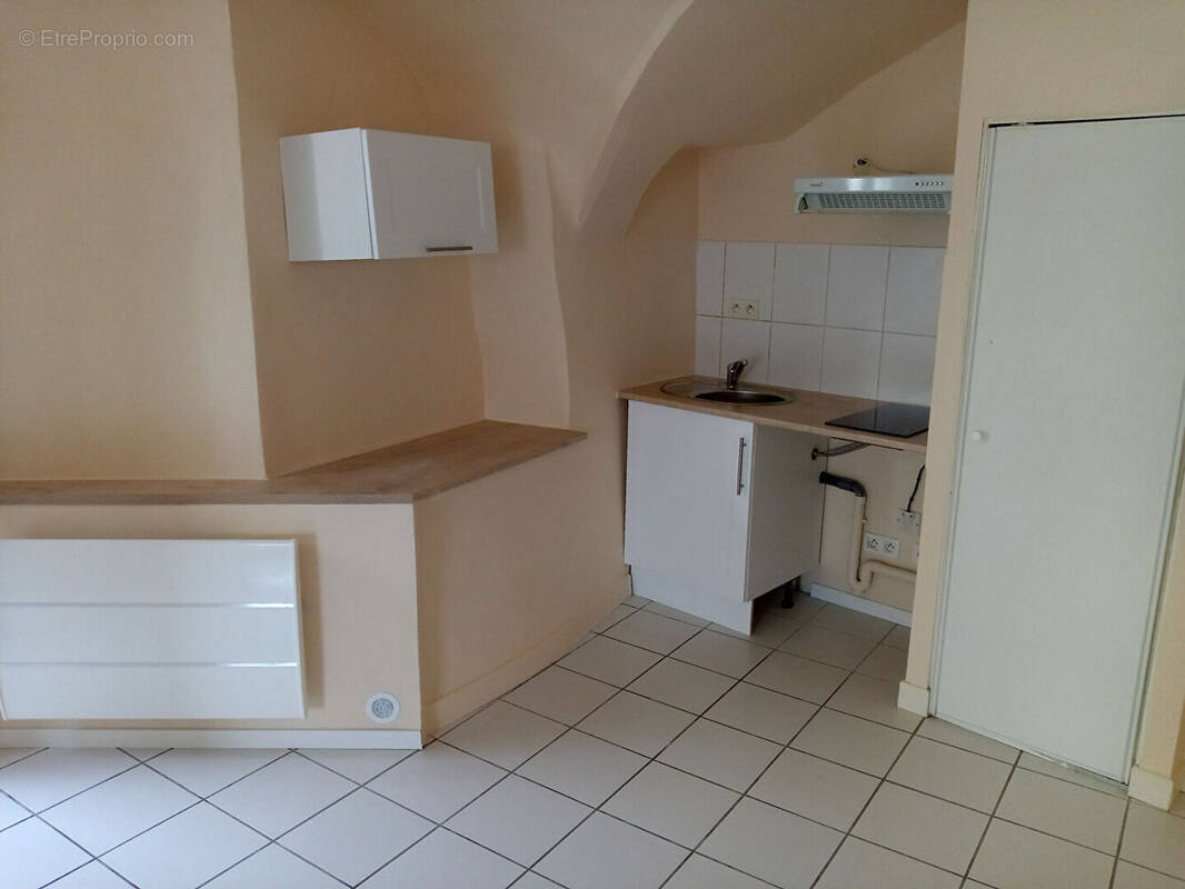 Appartement à VIC-LE-COMTE