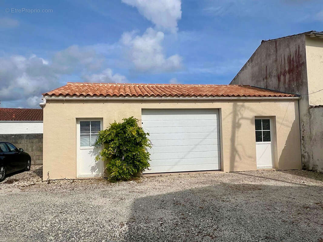 Maison à BOURCEFRANC-LE-CHAPUS