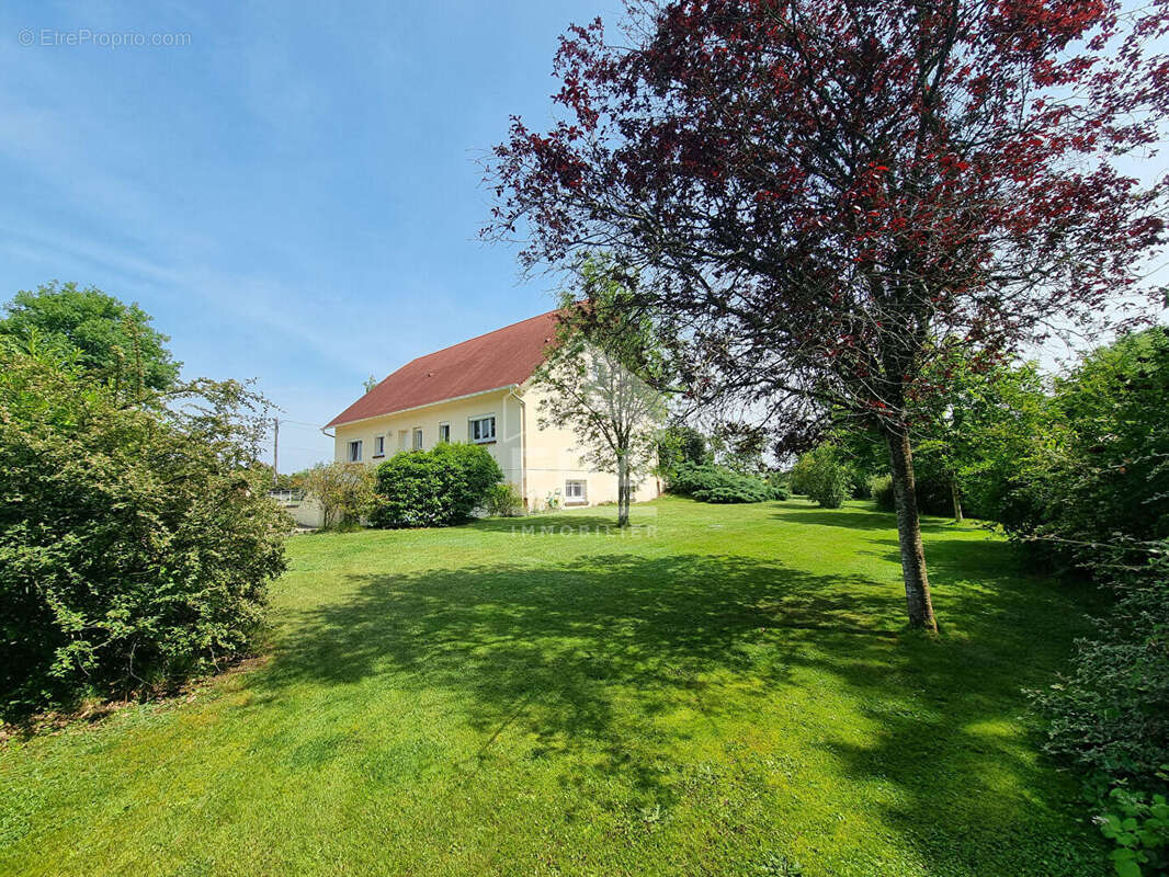 Maison à SAINT-REMY-L&#039;HONORE