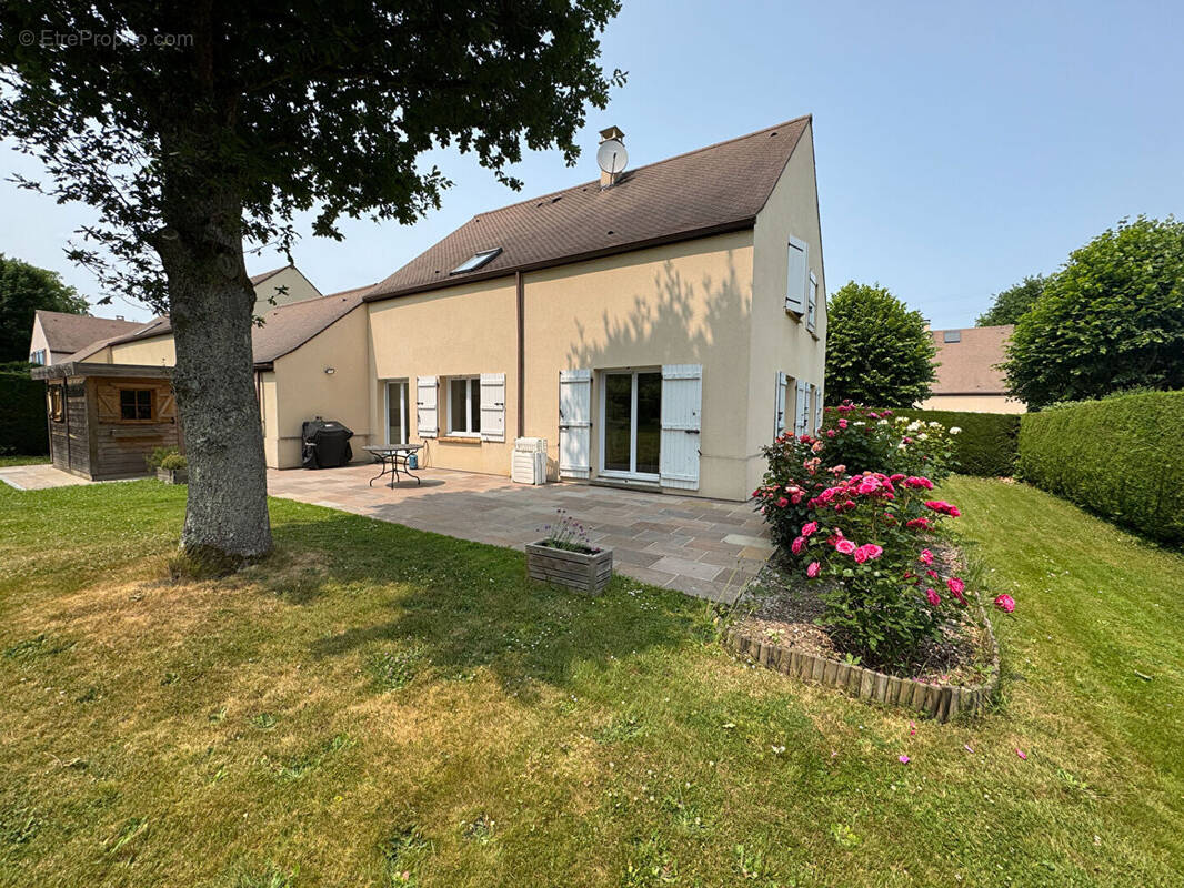 Maison à MONTFORT-L'AMAURY