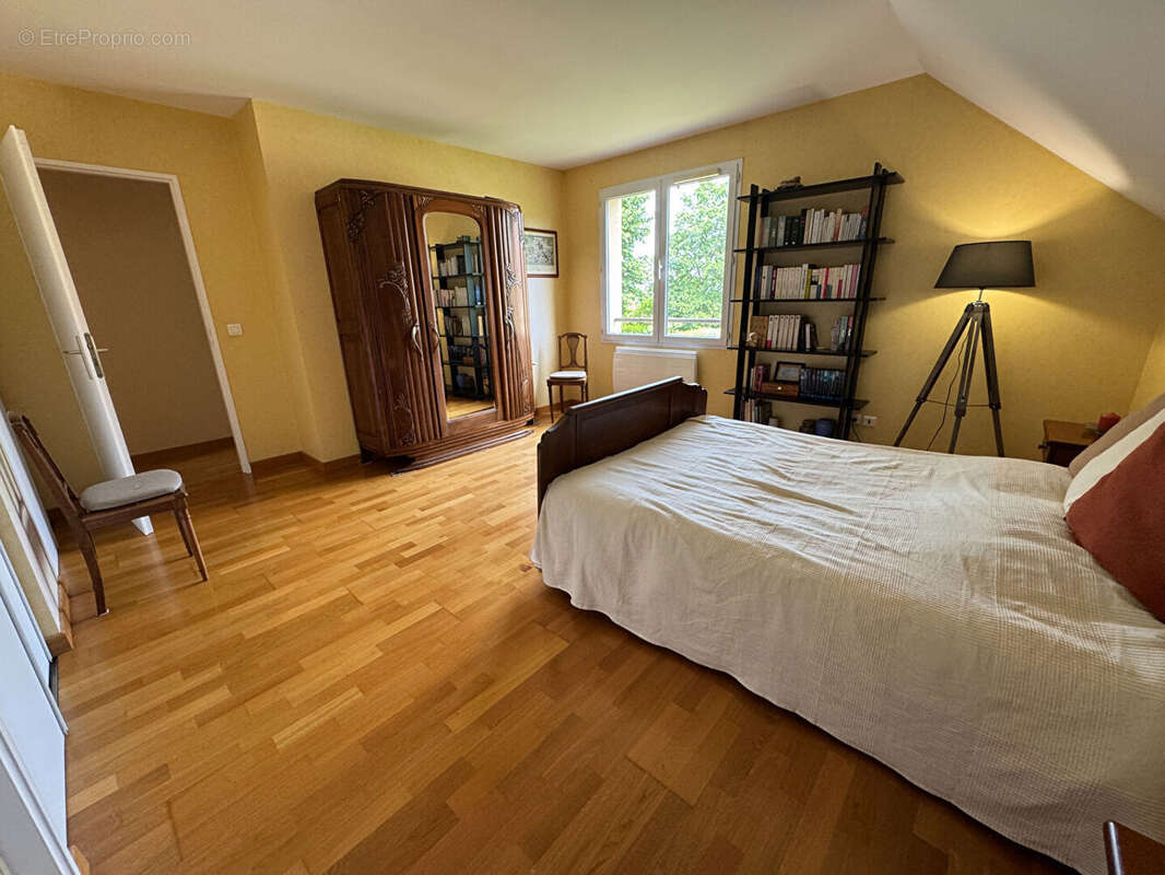 Maison à MONTFORT-L'AMAURY