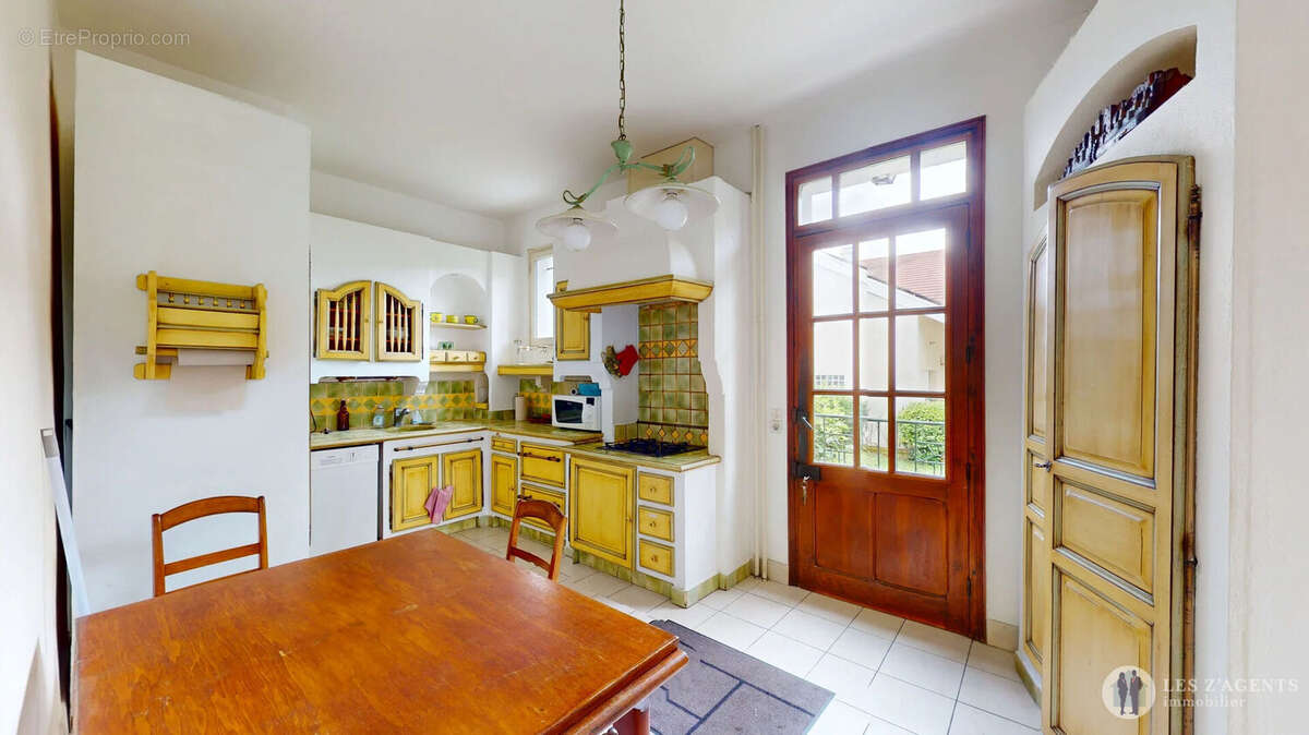 Maison à SAINT-MARTIN-D&#039;HERES