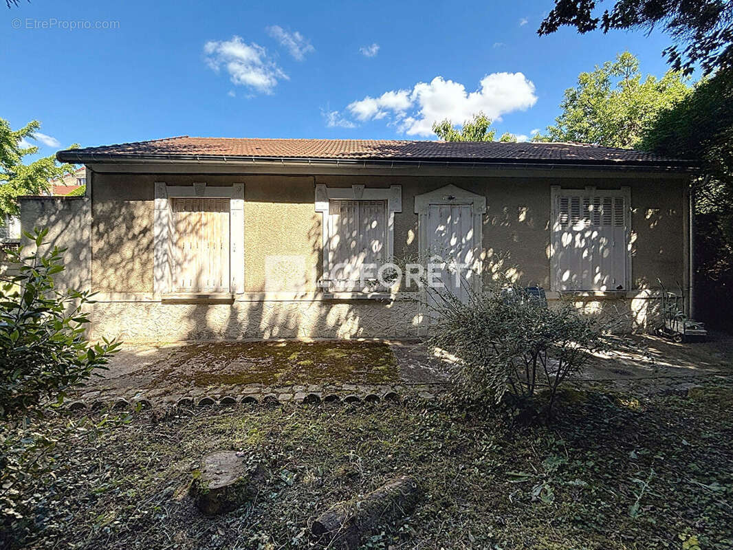 Maison à VITRY-SUR-SEINE