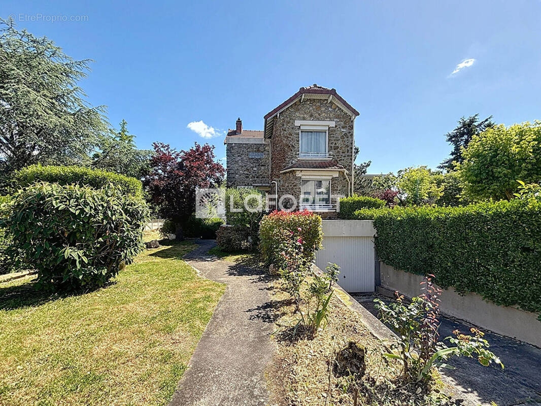 Maison à VITRY-SUR-SEINE