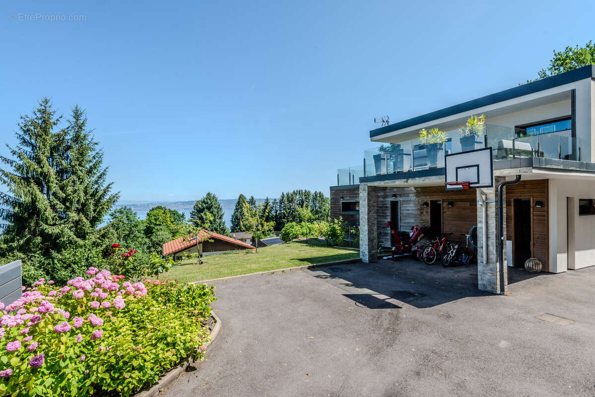 Maison à NEUVECELLE