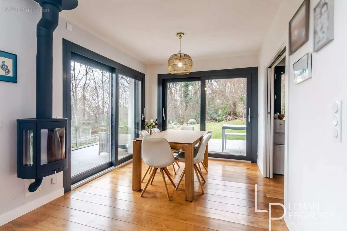 Maison à NEUVECELLE