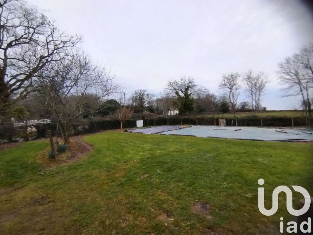 Photo 2 - Terrain à LE CHAMP-SAINT-PERE