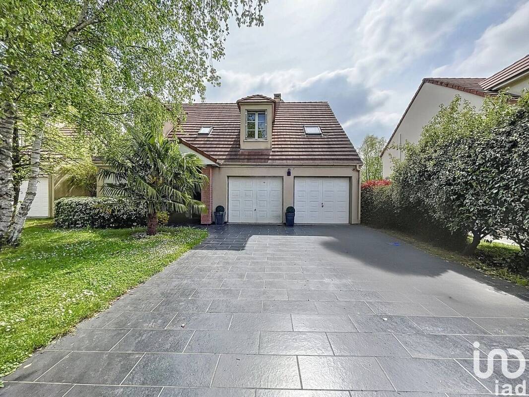 Photo 1 - Maison à SAINT-PIERRE-DU-PERRAY