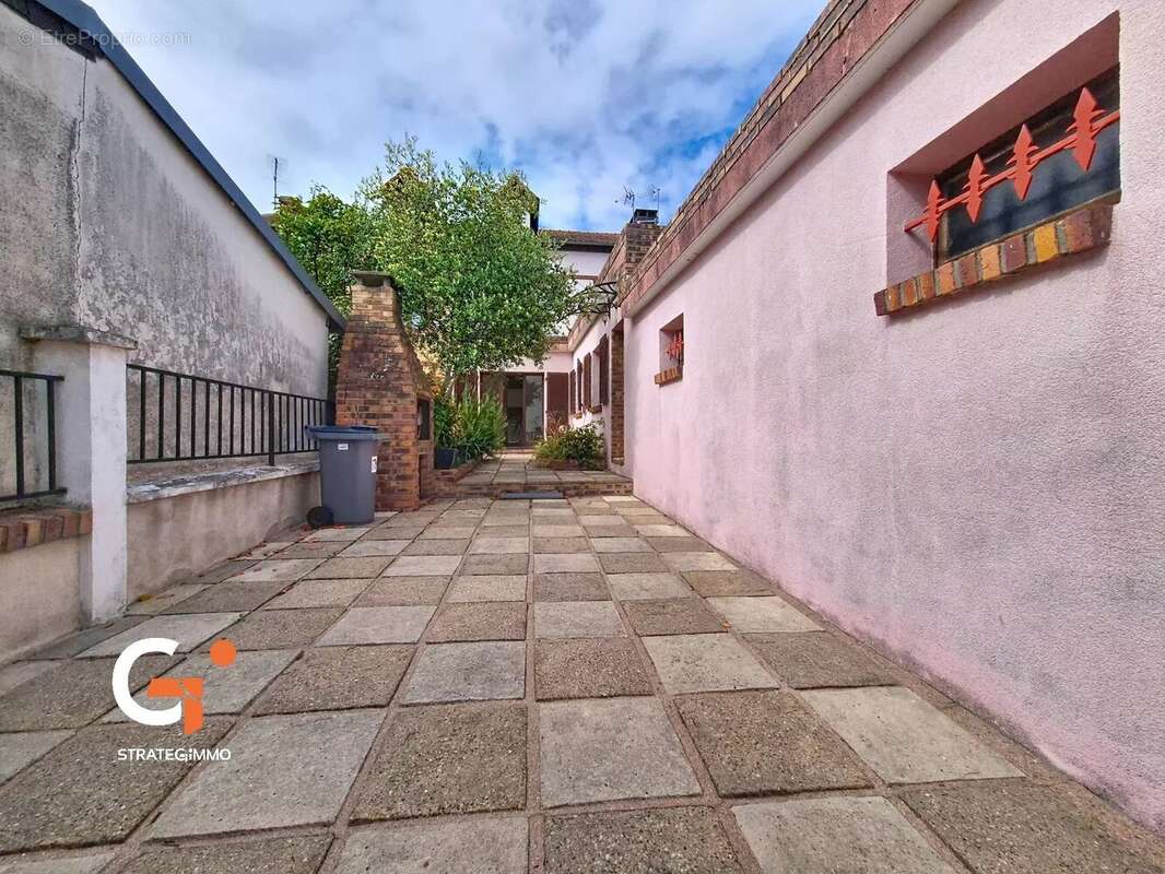 Maison à SOTTEVILLE-LES-ROUEN