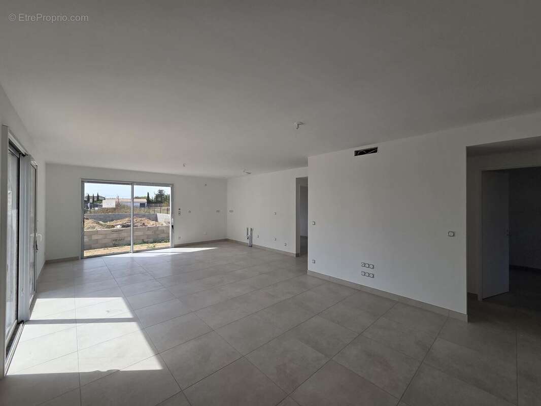 Maison à LES BILLAUX