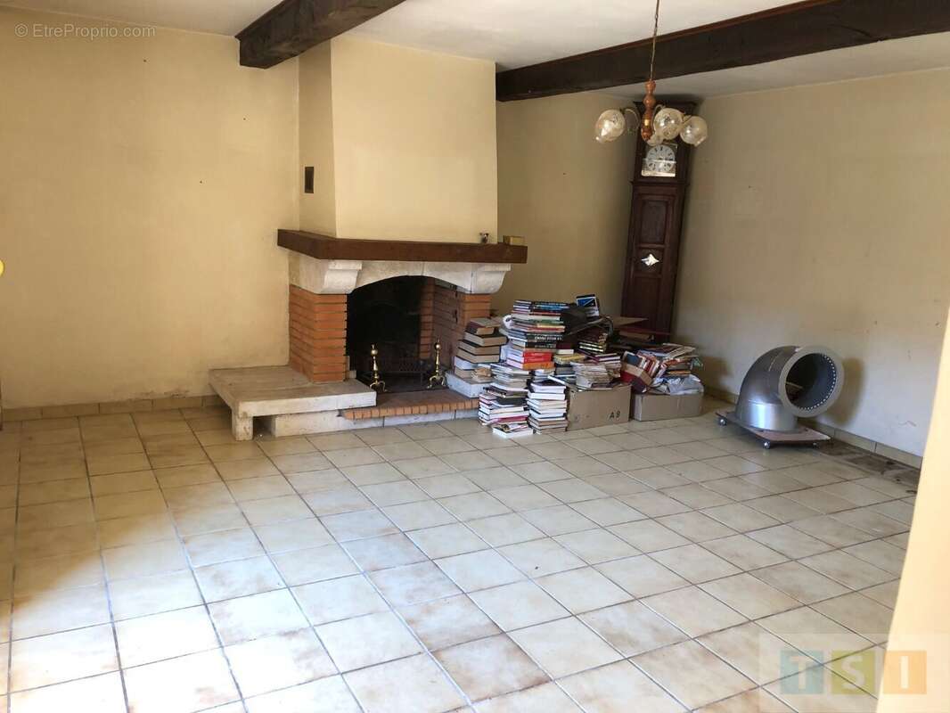 Maison à SAINT-LAURENT-DE-NESTE