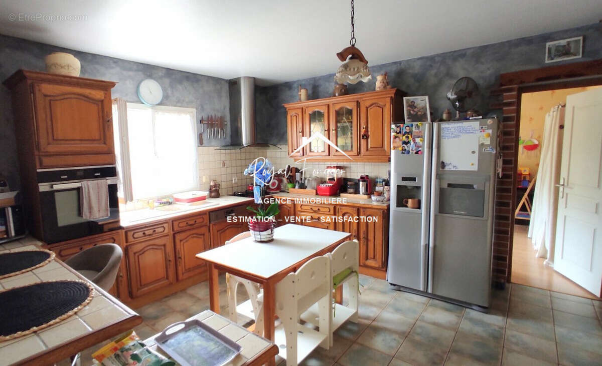 Cuisine A et E  - Maison à AVAILLES-EN-CHATELLERAULT