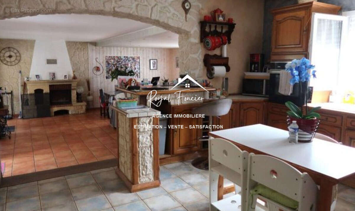 Maison à AVAILLES-EN-CHATELLERAULT