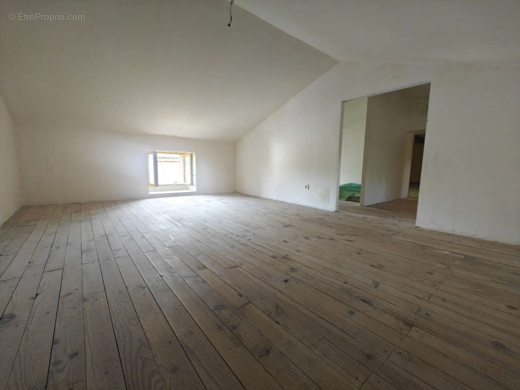 Maison à BELVEZE-DU-RAZES