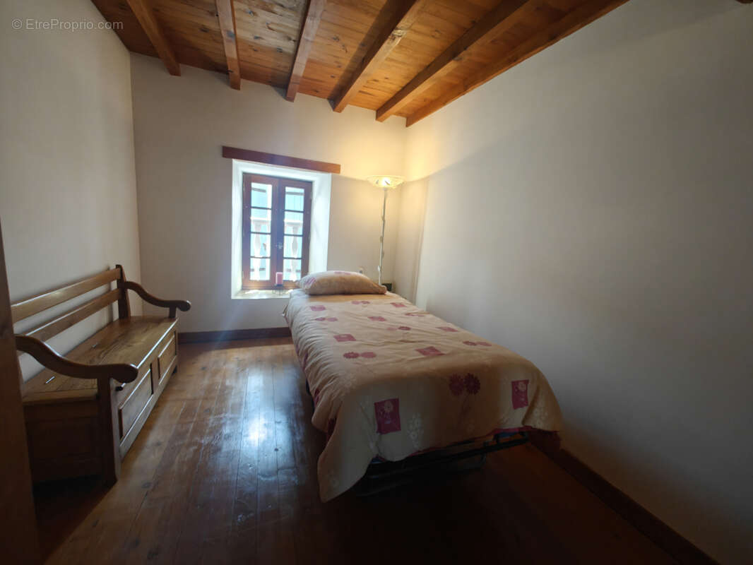 Maison à BELVEZE-DU-RAZES