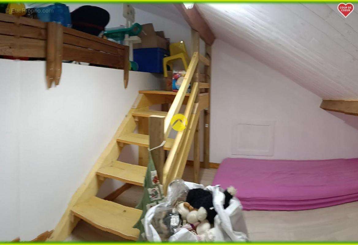 Maison à NEUVY-SUR-BARANGEON