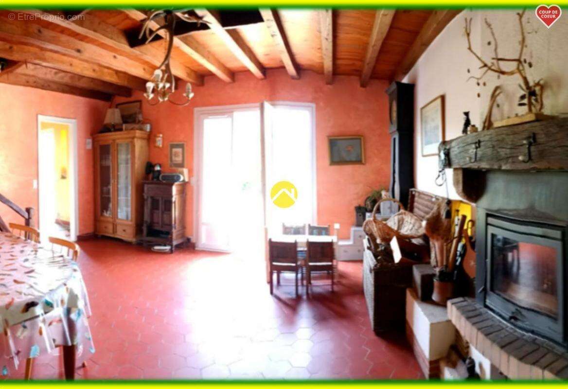 Maison à NEUVY-SUR-BARANGEON