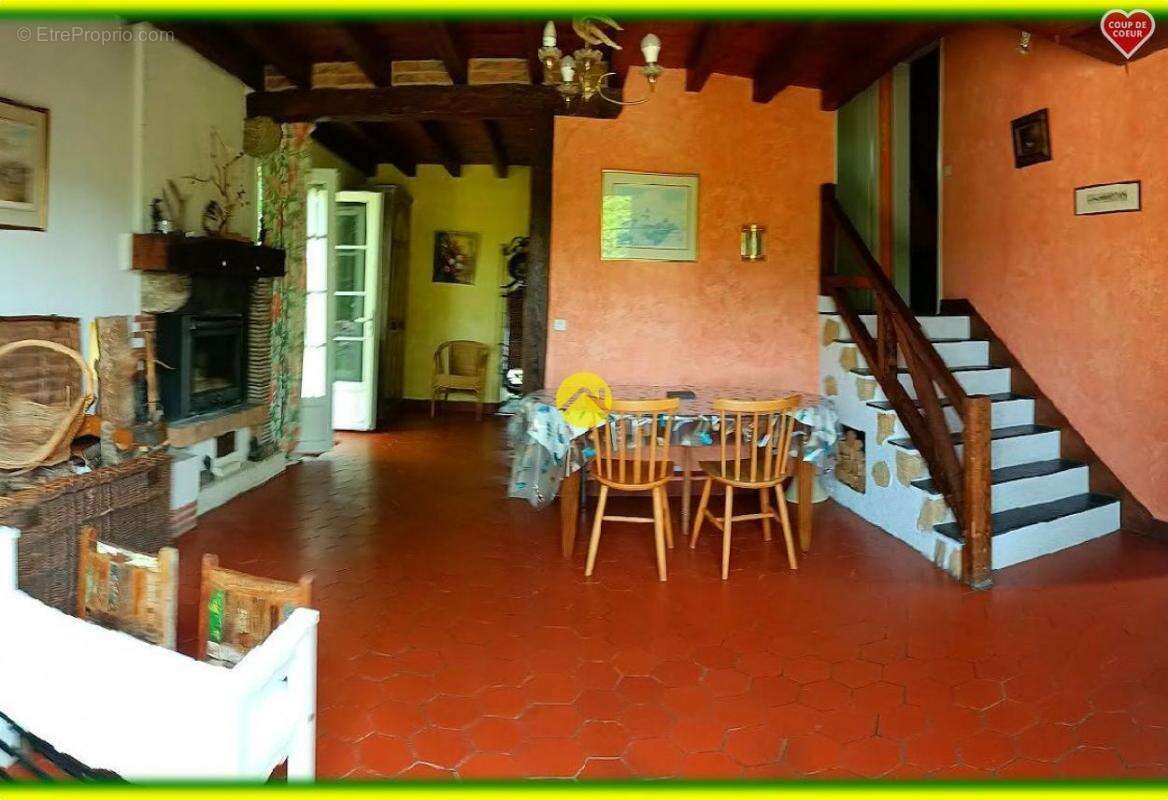 Maison à NEUVY-SUR-BARANGEON