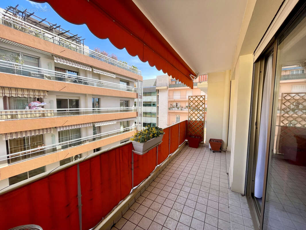 Appartement à MENTON