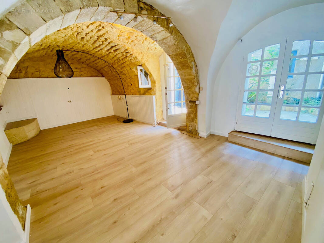 Maison à VILLENEUVE-LES-MAGUELONE