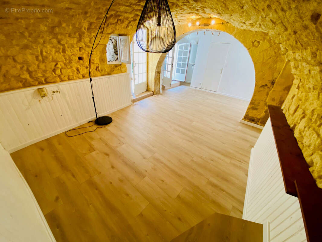 Maison à VILLENEUVE-LES-MAGUELONE