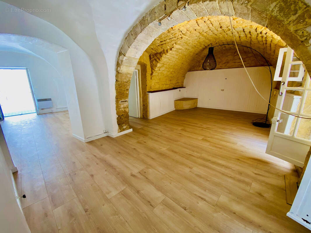 Maison à VILLENEUVE-LES-MAGUELONE