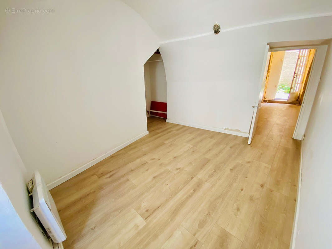 Maison à VILLENEUVE-LES-MAGUELONE