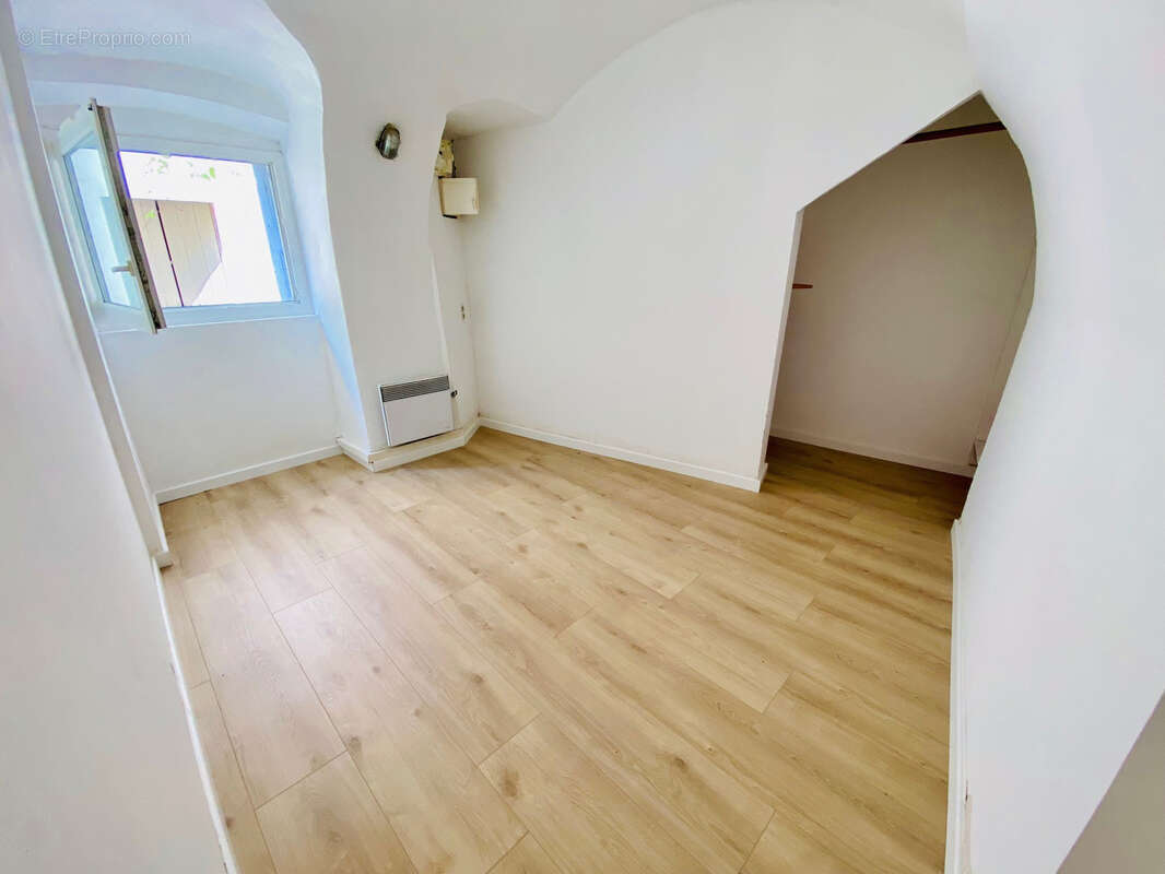 Maison à VILLENEUVE-LES-MAGUELONE