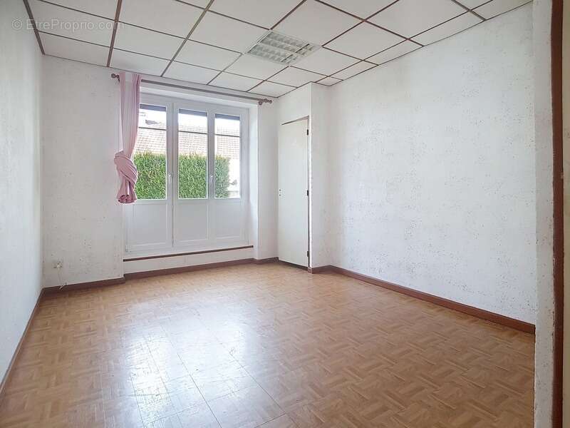 Maison à LE CREUSOT