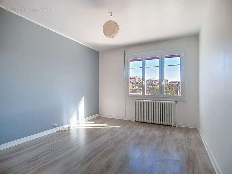 Maison à LE CREUSOT