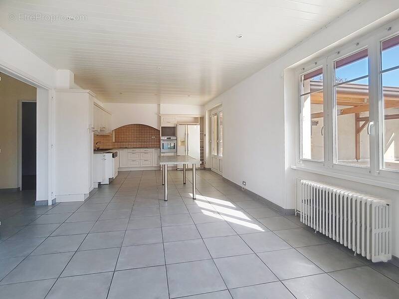 Maison à LE CREUSOT