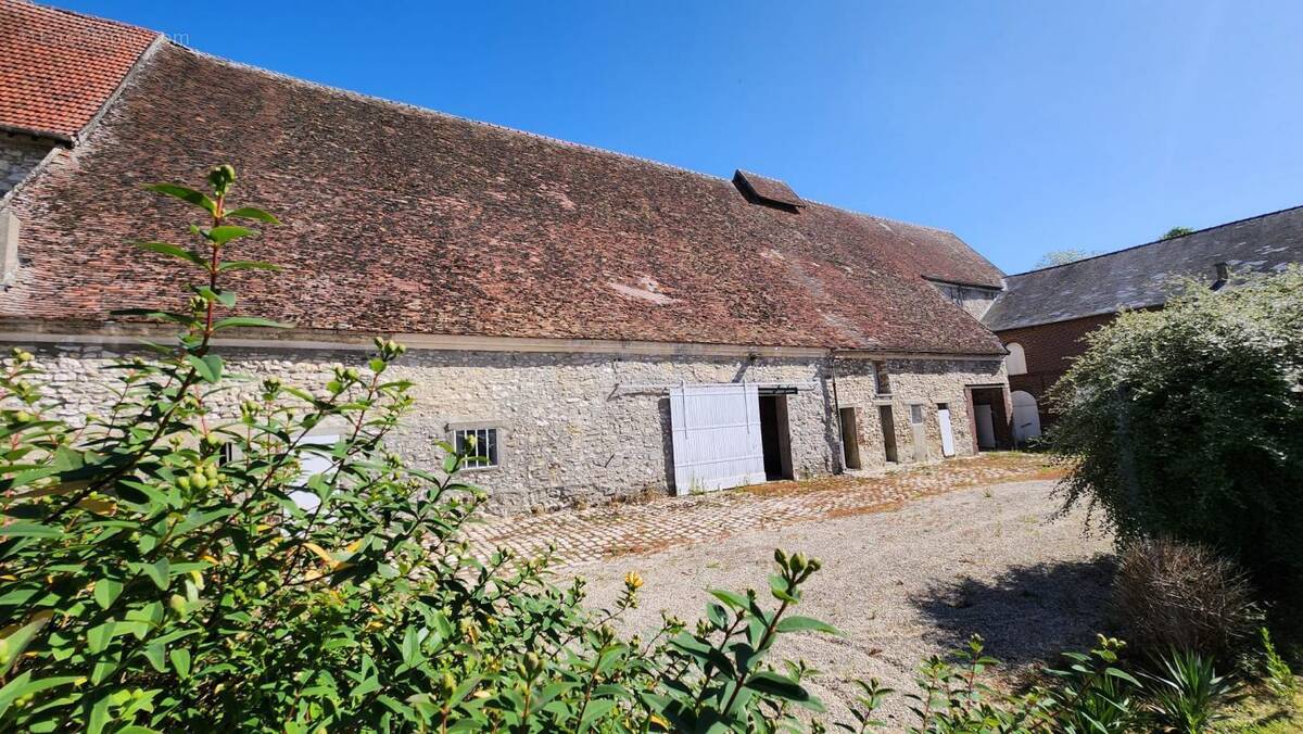 Maison à CHEVREVILLE